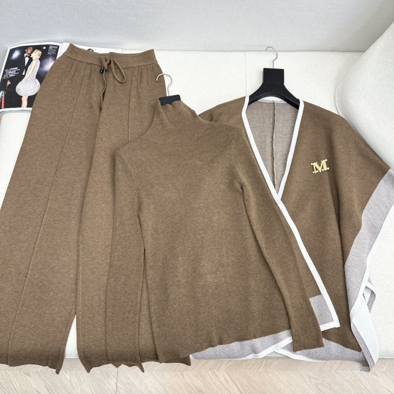Ce1i*e suits